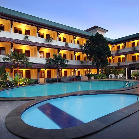 Cakra Kembang Hotel Kejayan Extérieur photo