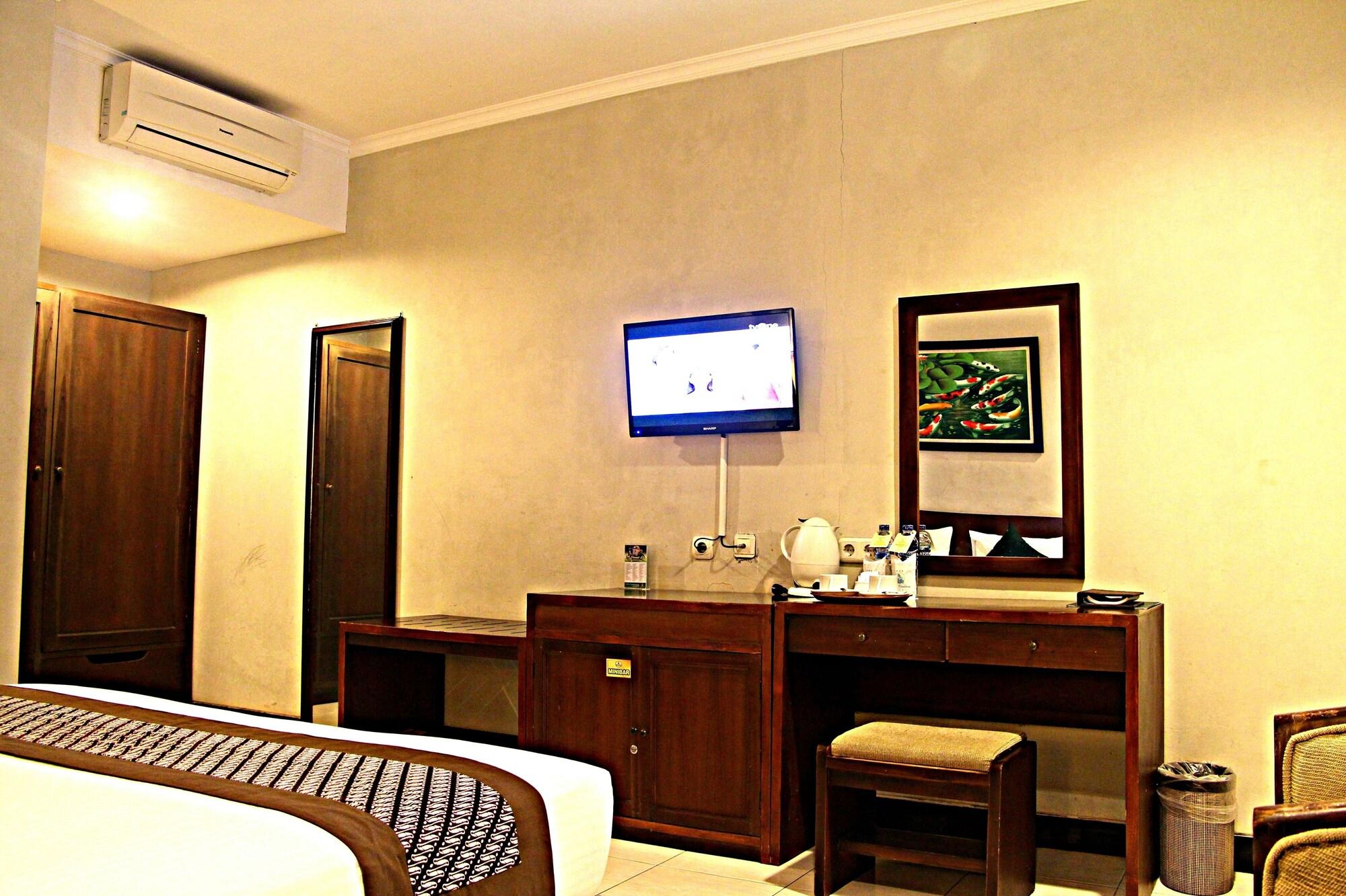 Cakra Kembang Hotel Kejayan Extérieur photo