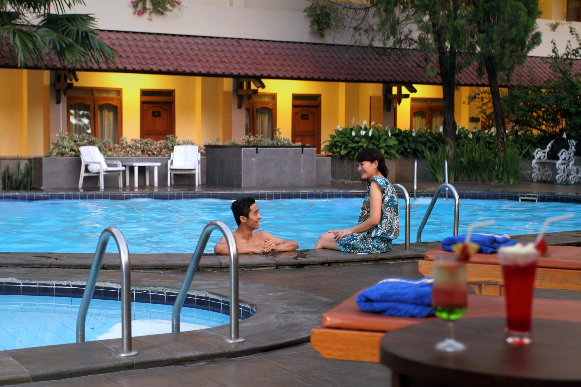 Cakra Kembang Hotel Kejayan Extérieur photo