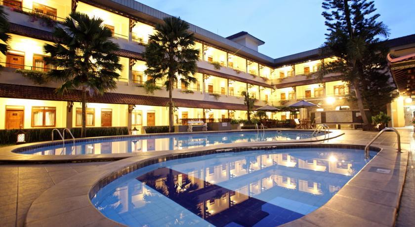 Cakra Kembang Hotel Kejayan Extérieur photo