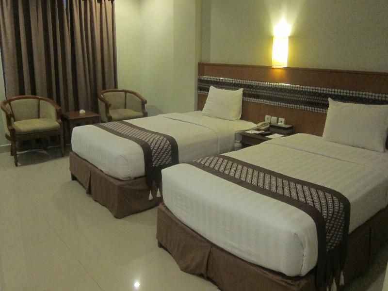 Cakra Kembang Hotel Kejayan Extérieur photo