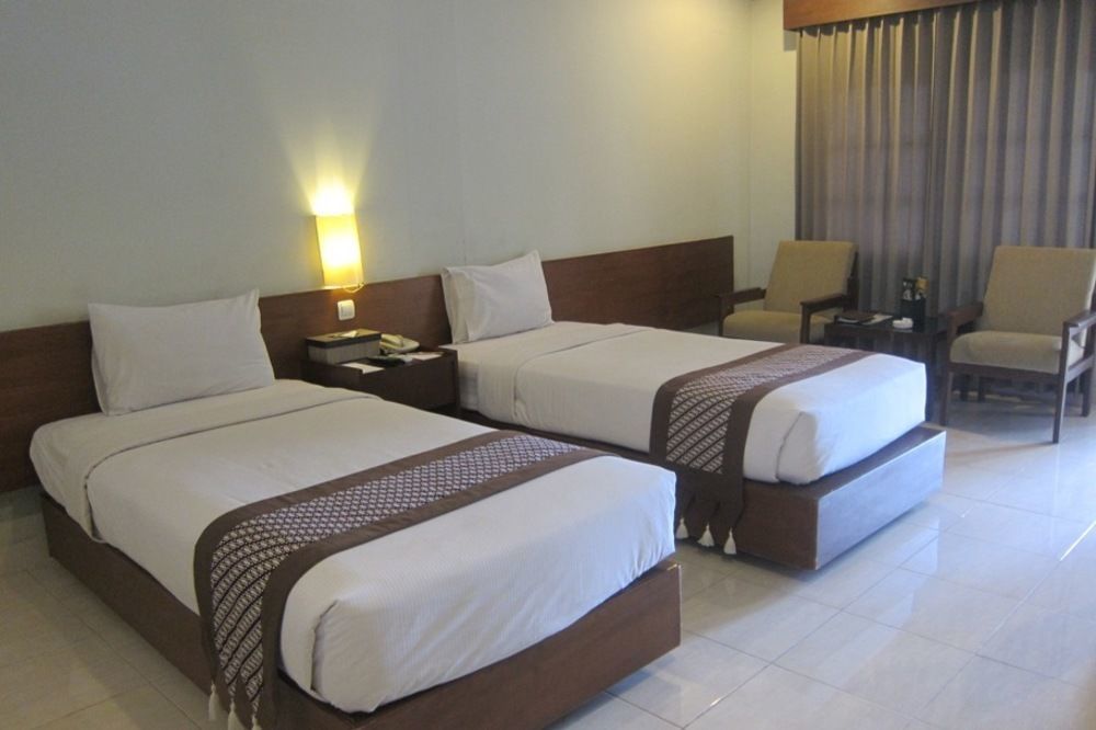 Cakra Kembang Hotel Kejayan Extérieur photo