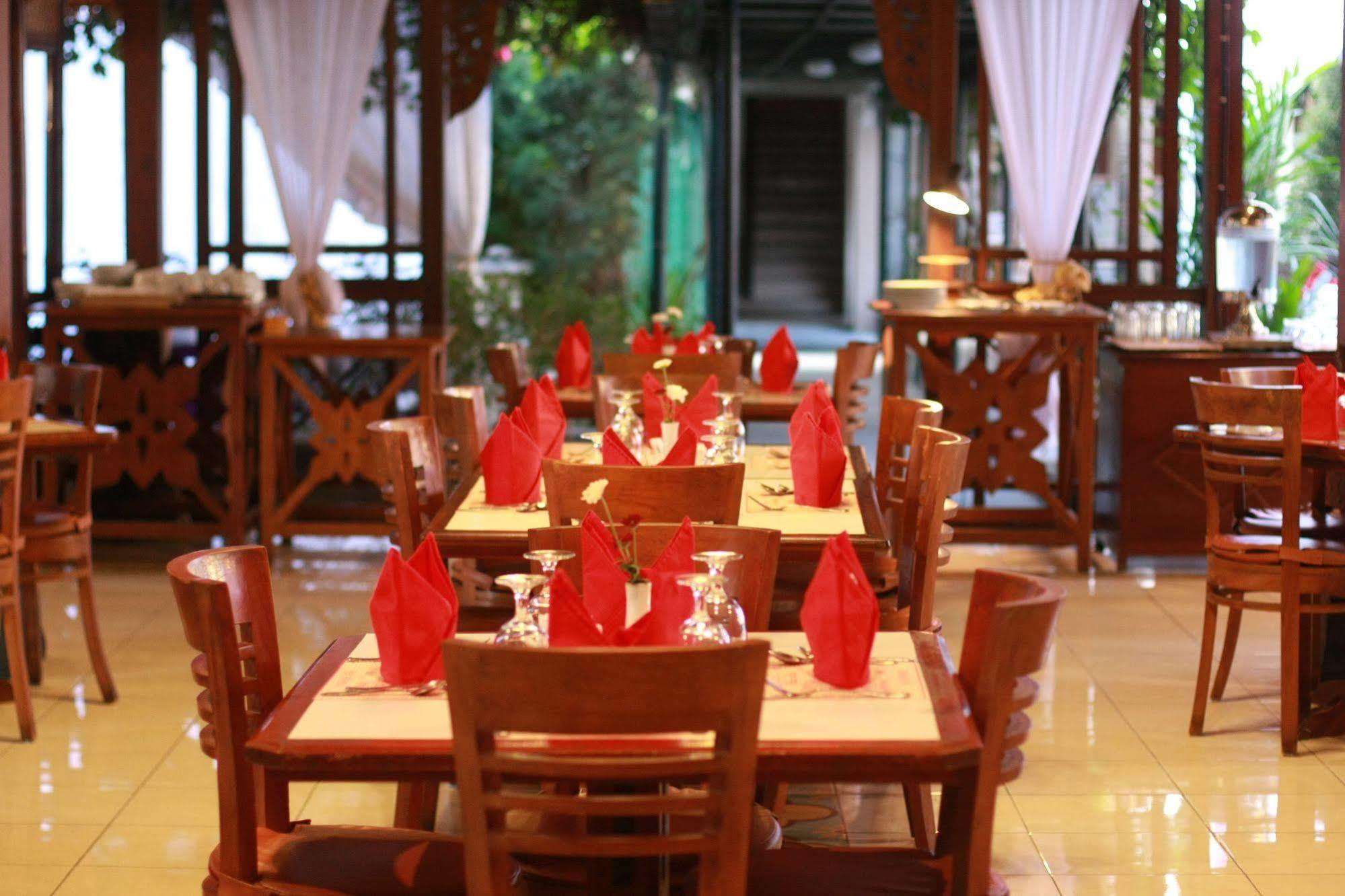 Cakra Kembang Hotel Kejayan Extérieur photo