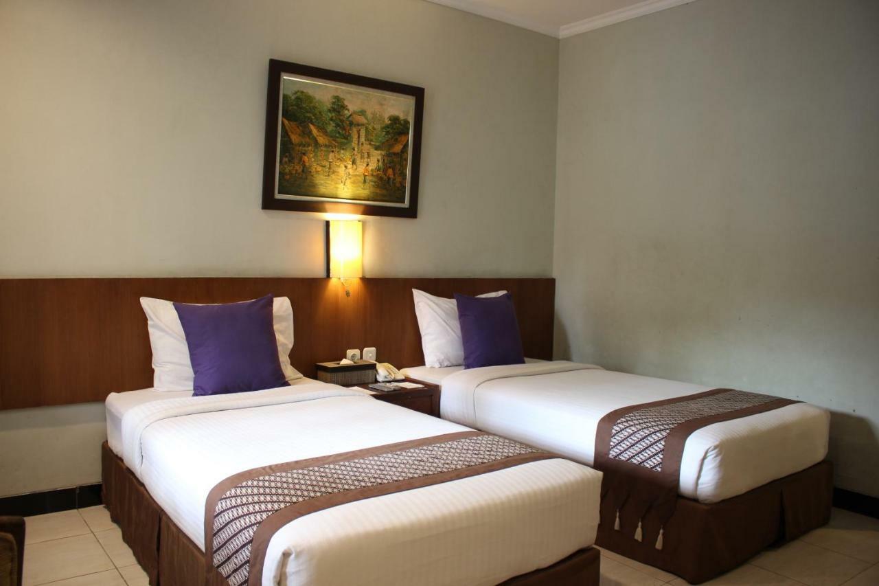 Cakra Kembang Hotel Kejayan Extérieur photo
