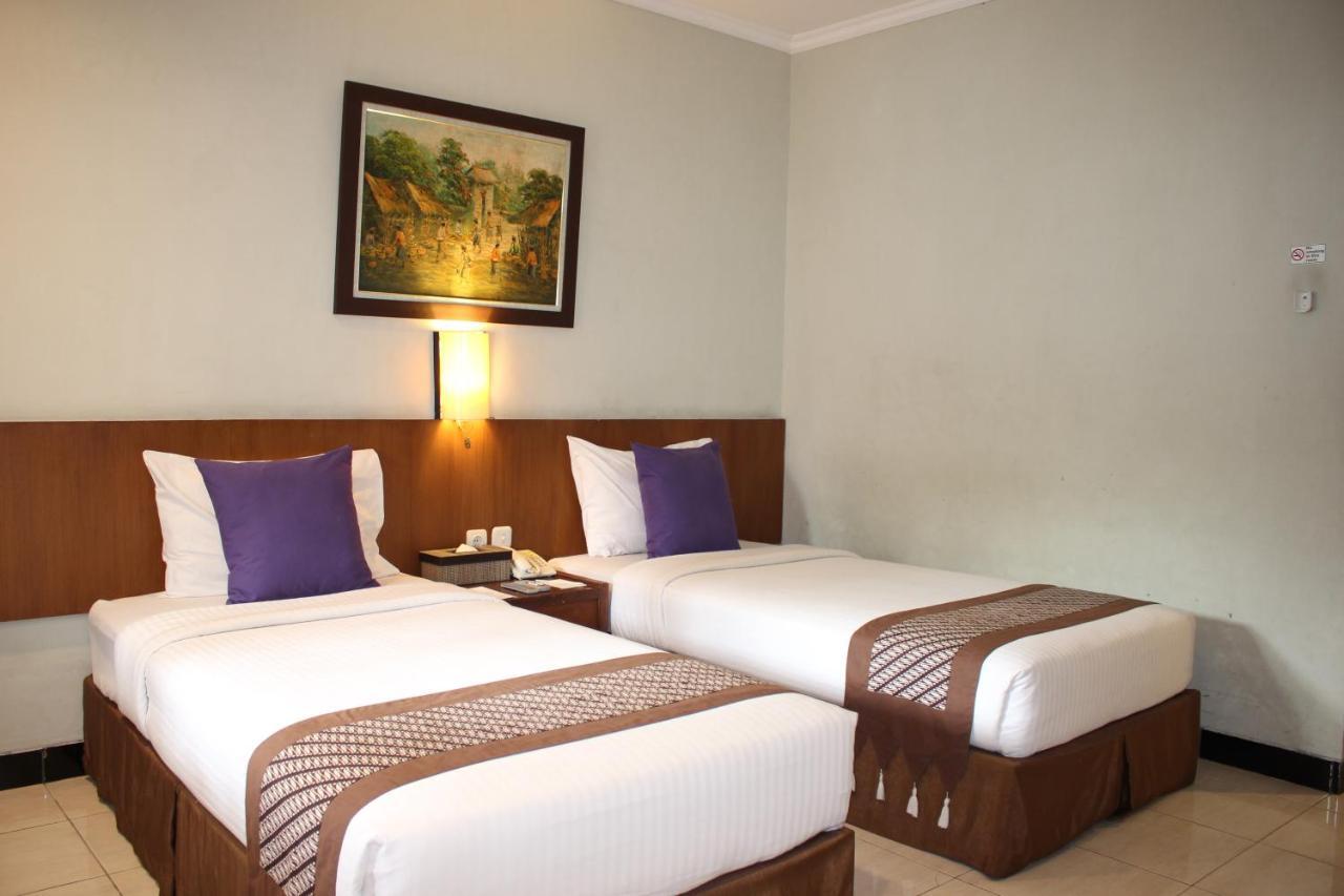 Cakra Kembang Hotel Kejayan Extérieur photo